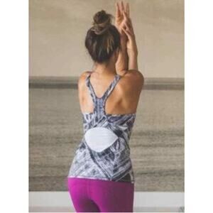 Lululemon‎ Crossback Tank Heat Wave Black & White Mesh Back Womens Size 8